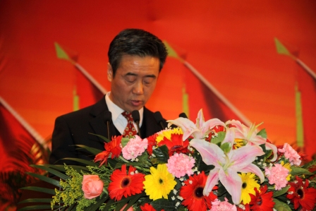 集团公司工会主席孟光亮作《山西凯嘉能源集团有限公司工会工作报告》。