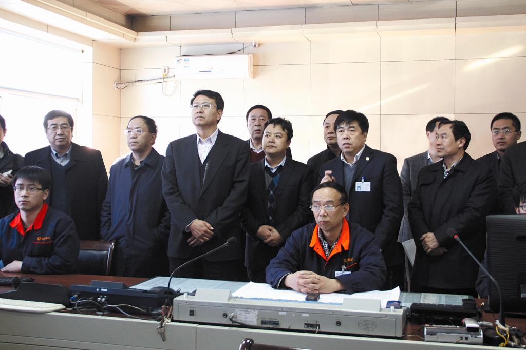 （09）2015年3月3日，晋中市委书记张璞在义棠煤业公司调研。